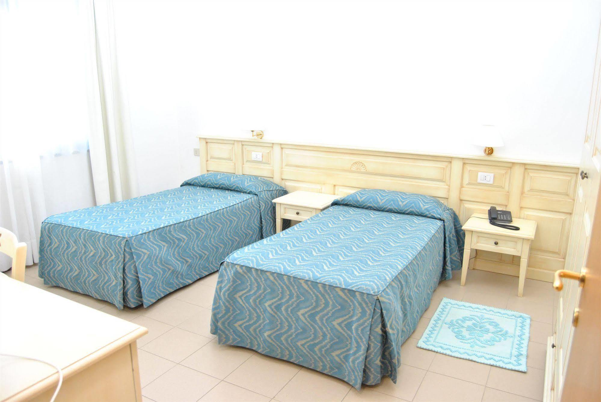 Rodia Hotel 3*